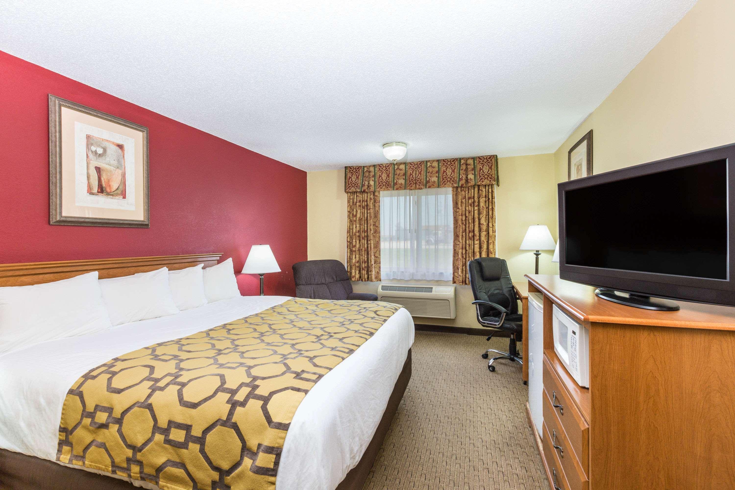 Baymont By Wyndham Fort Dodge Exterior foto